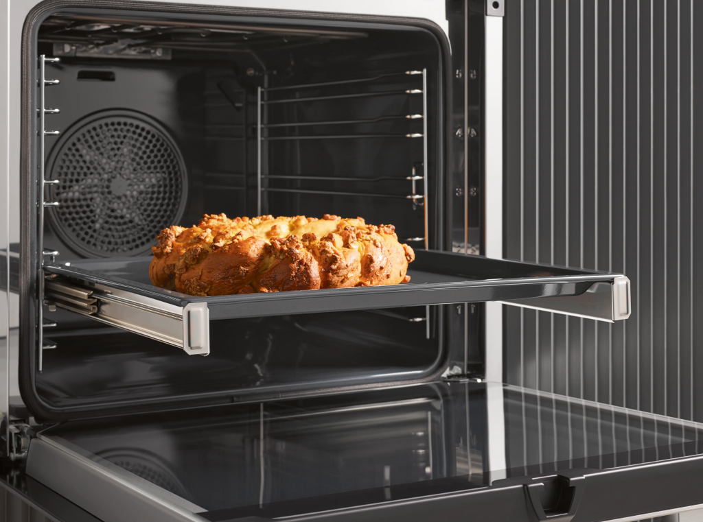 Духовой шкаф Miele